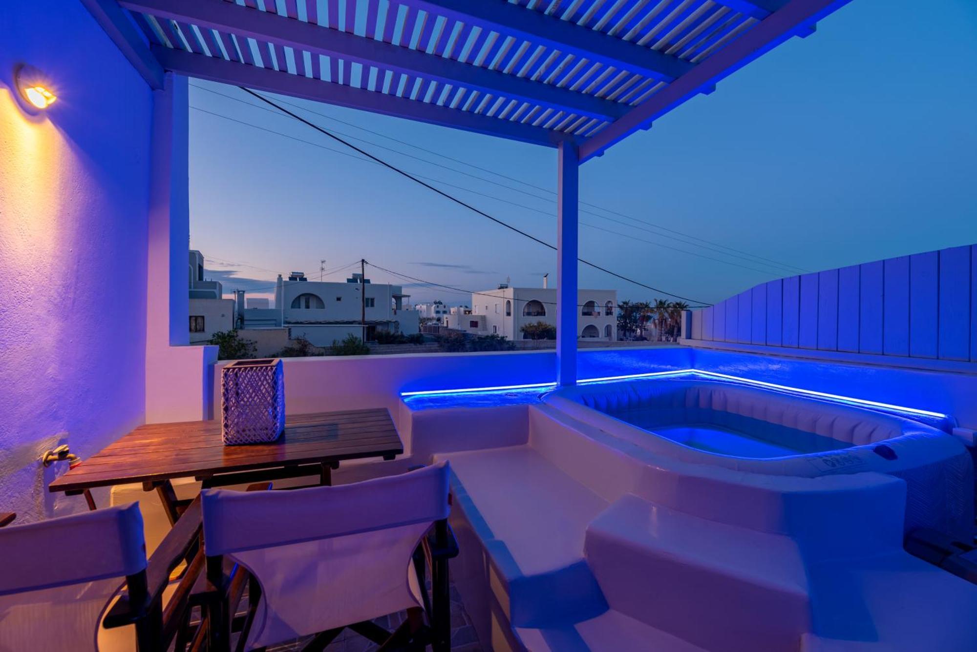 Aerenia Luxury Suites 卡特瑞杜斯 外观 照片
